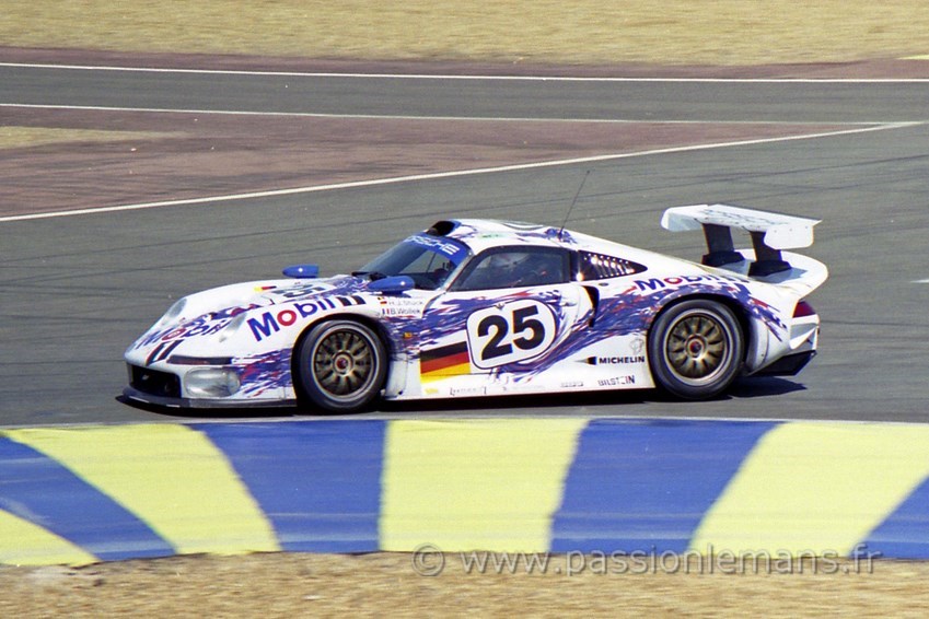 Porsche 911 GT1 N°25